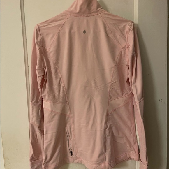 Lululemon fitted top - Picture 2 of 3